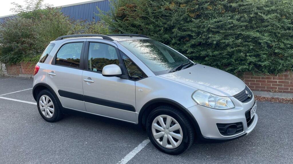 Suzuki SX4 Hatchback White #10
