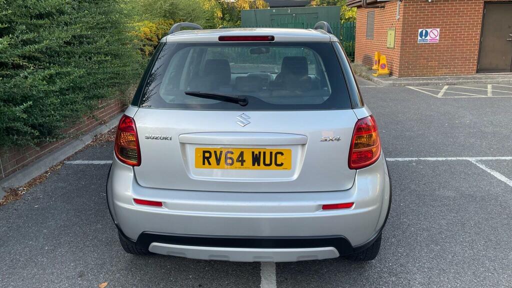 Suzuki SX4 Hatchback White #12