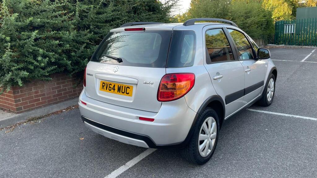 Suzuki SX4 Hatchback White #14