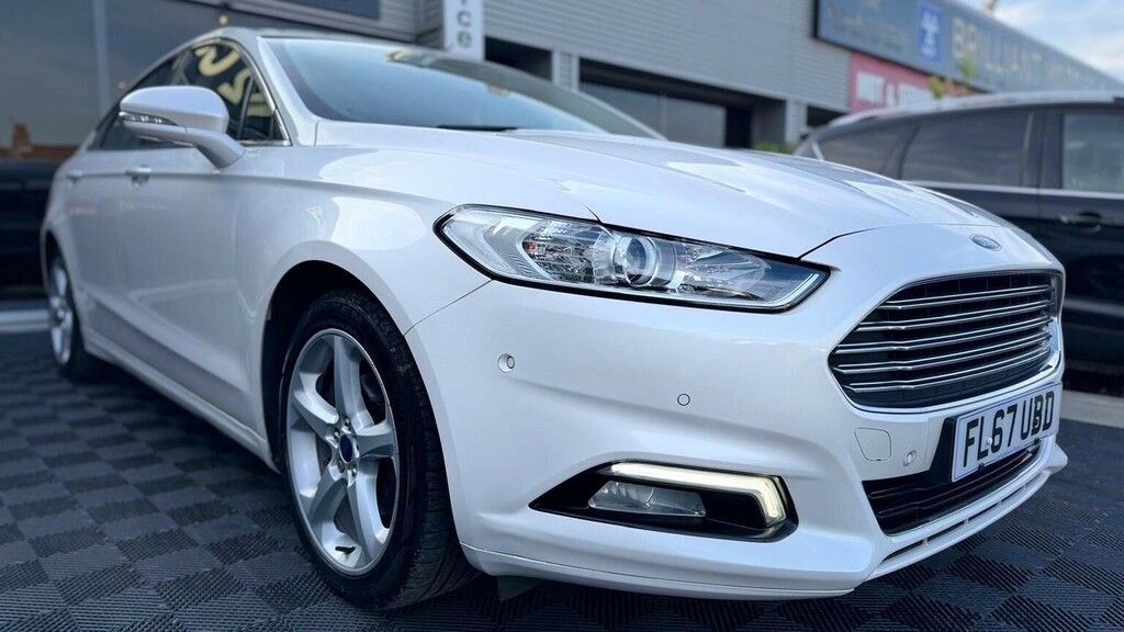 Ford Mondeo 2.0 Tdci Titanium Powershift Euro 6 Ss FL67UBD White #2
