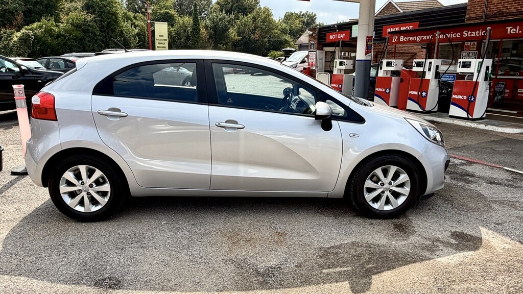 Kia RIO 1.2 Vr7 2014 Silver #2