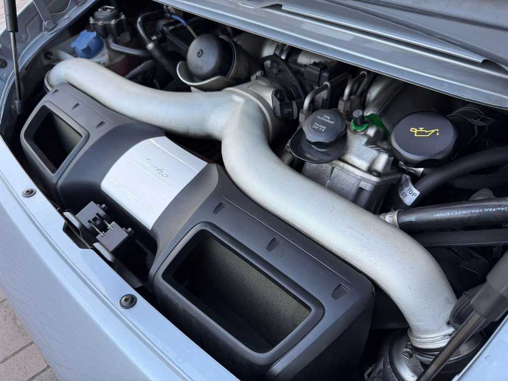 Porsche 911 #24
