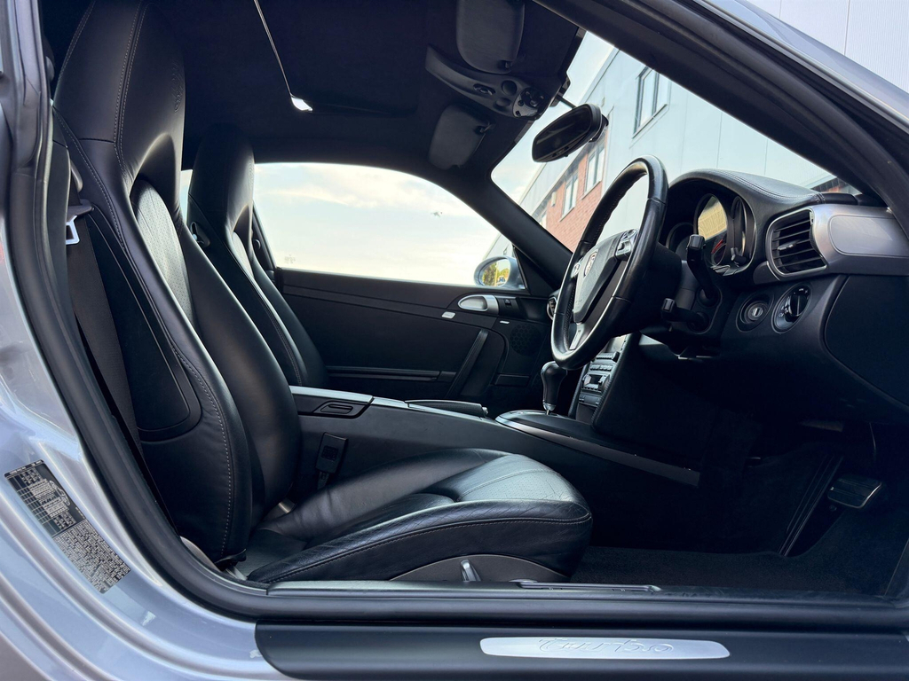 Porsche 911 #12