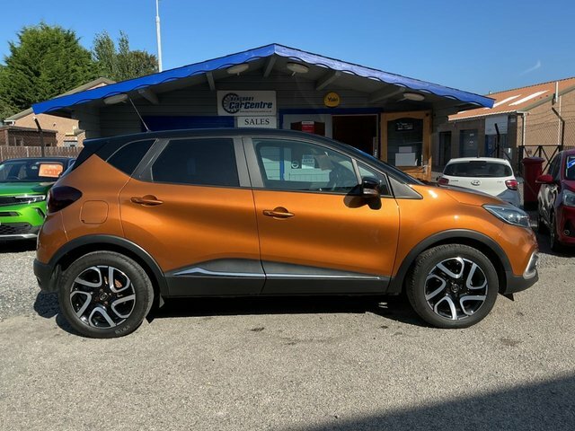 Renault Captur 2019 0.9 Tce Energy Iconic Suv E Orange #2