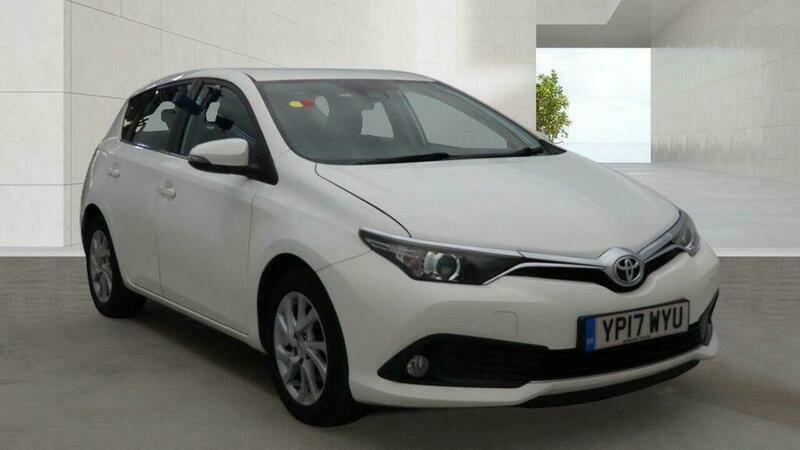 Toyota Auris 1.2 Vvt-i Business Edition White