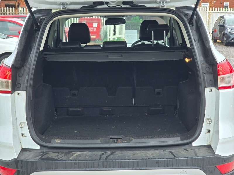 Ford Kuga Titanium Black #8