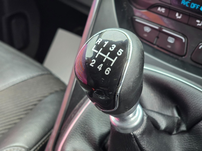 Ford Kuga Titanium Black #31