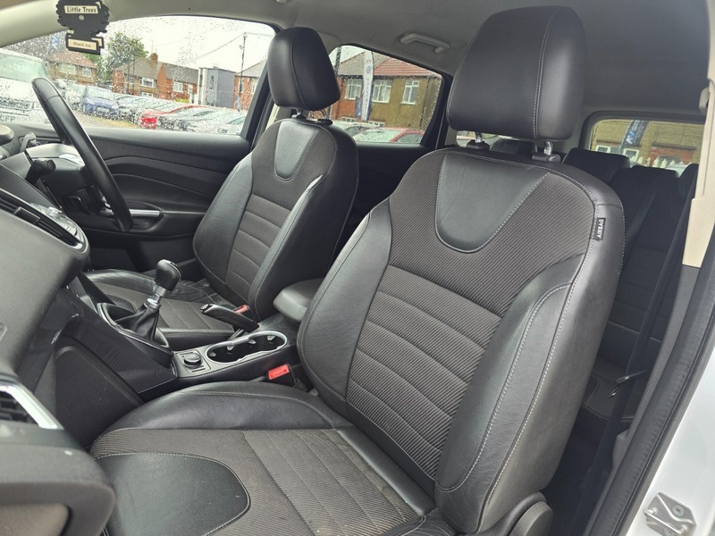 Ford Kuga Titanium Black #13