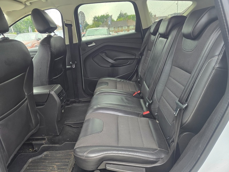 Ford Kuga Titanium Black #15