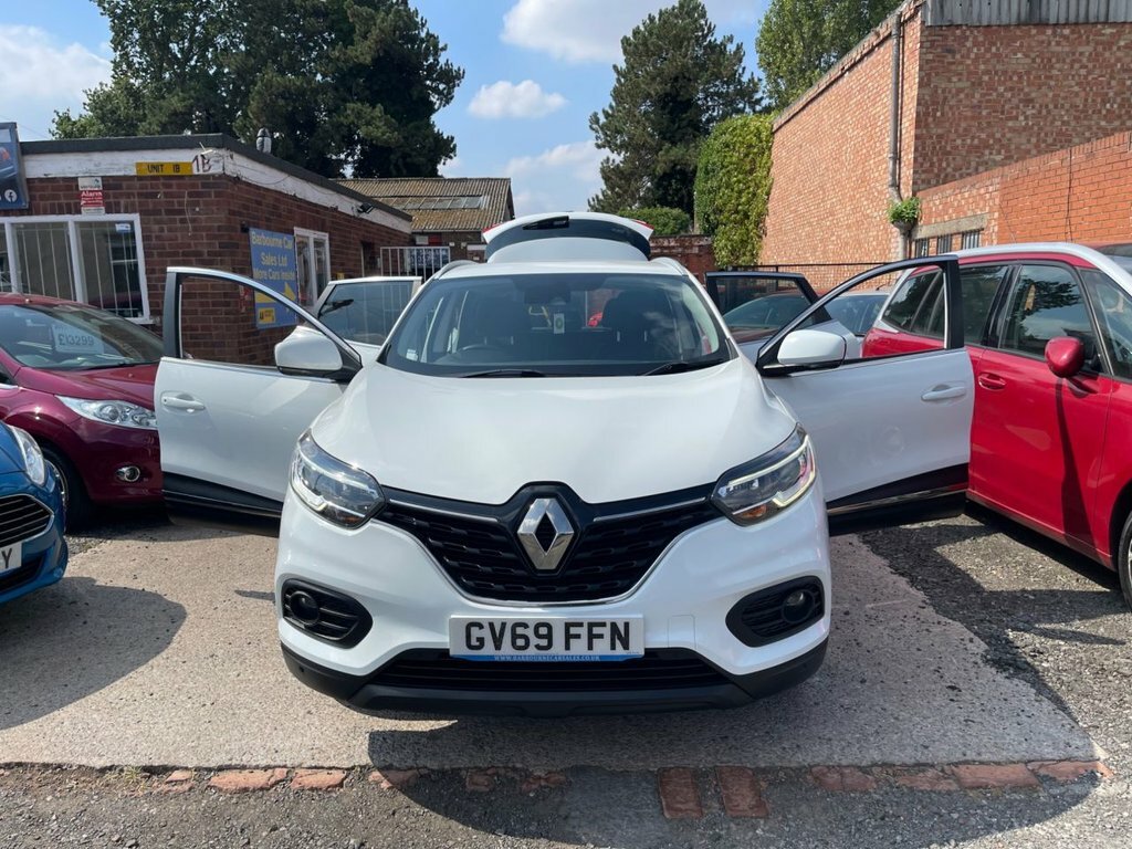 Renault Kadjar 1.3L Iconic GV69FFN White #6