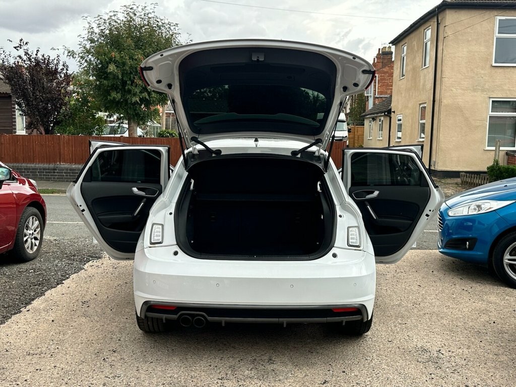 Audi A1 1L S Line GJ16FMV White #3