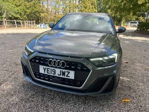 Audi A1 2019 19 1.5 YE19JWZ Grey #2
