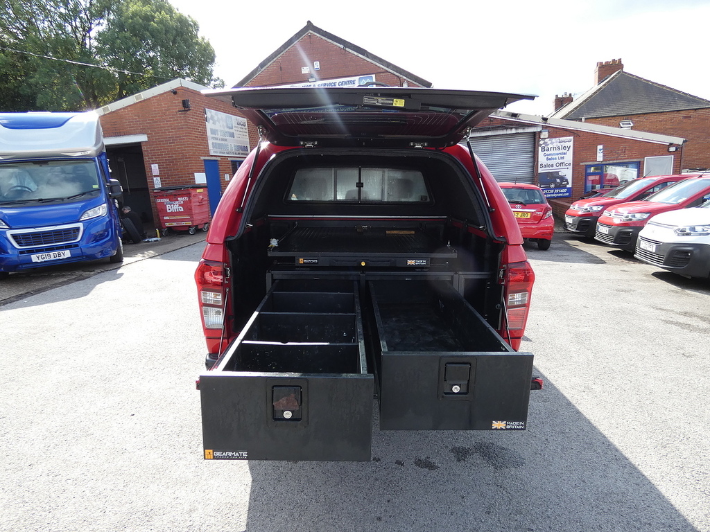 Isuzu D-Max Eiger Dcb Grey #29