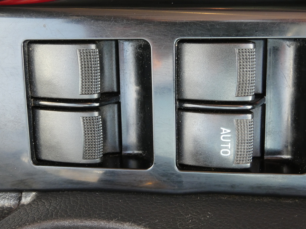 Isuzu D-Max Eiger Dcb Grey #20