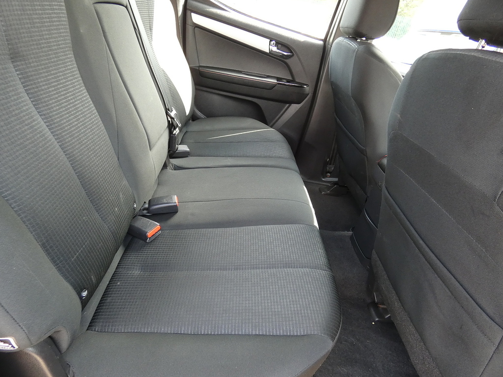 Isuzu D-Max 1.9Td Fury Double Cab Gearmate Store No Vat Red #6