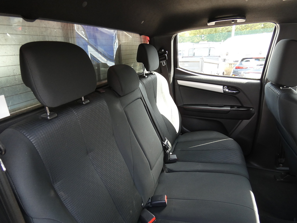 Isuzu D-Max Eiger Dcb Grey #26