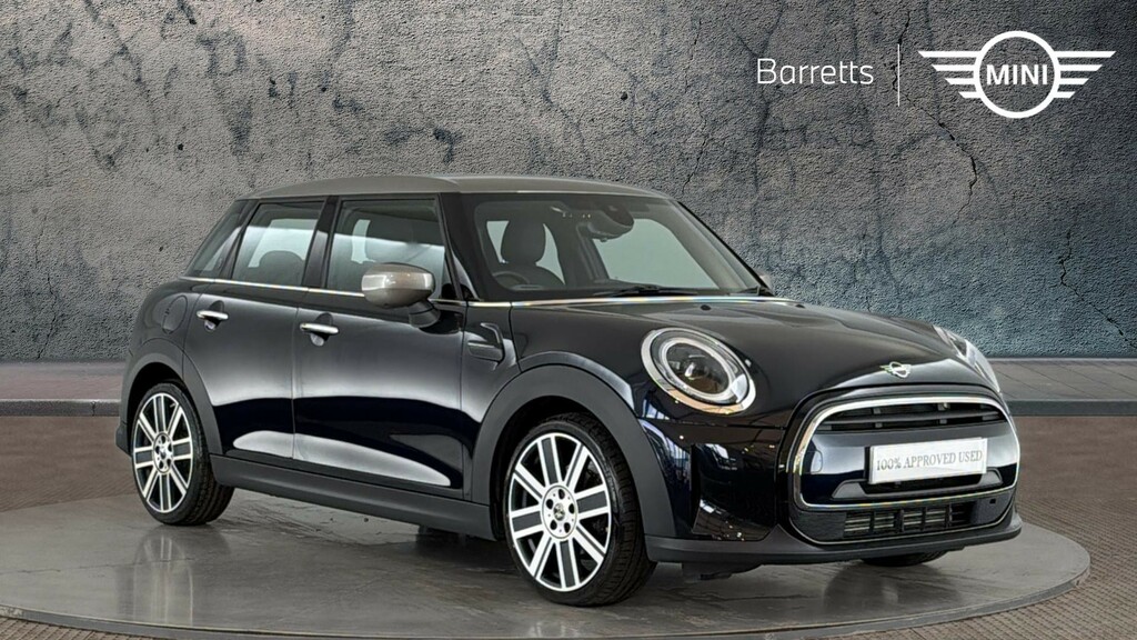 Mini Hatch 1.5 Cooper Exclusive Hatchback Steptron Black