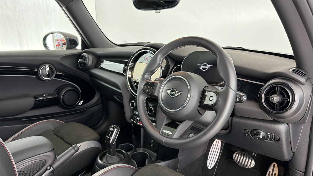 Mini Hatch 1.5 Cooper Sport Hatchback Steptronic E Green #6