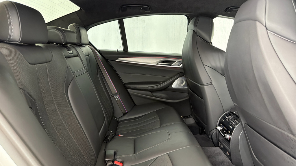 BMW 5 Series 520D M Sport Mhev Grey #47