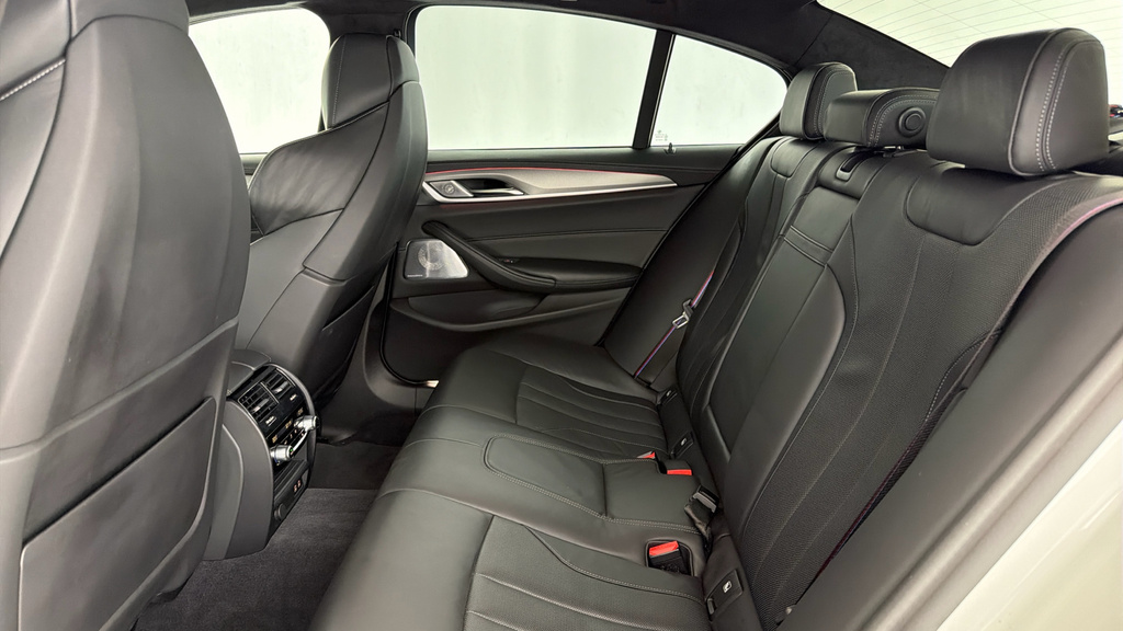 BMW 5 Series 520D M Sport Mhev Grey #12