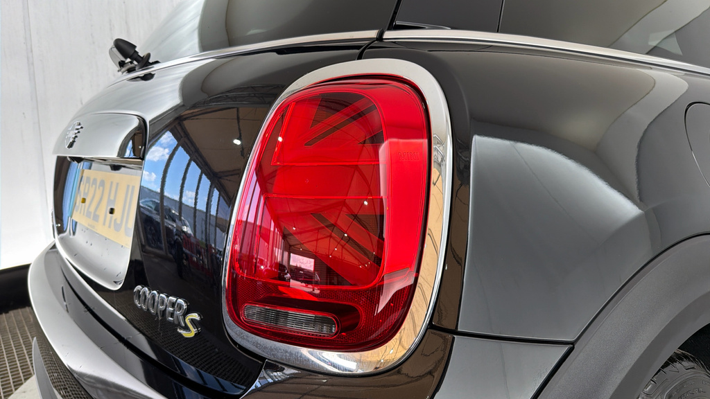 Mini Hatch Cooper Classic Hatchback Black #22
