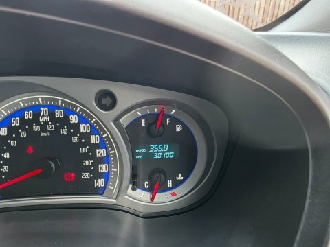 Isuzu Rodeo  Silver #16