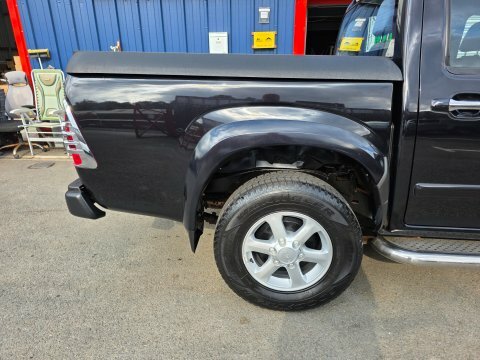 Isuzu Rodeo  Silver #8