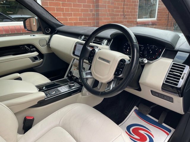 Land Rover Range Rover Sd V8 Suv YE68WOU Silver #4
