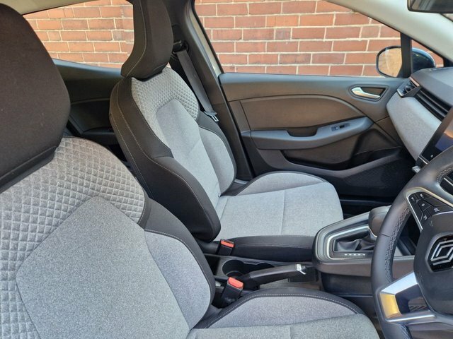 Renault Clio E-tech Evolution Hatchback Grey #6