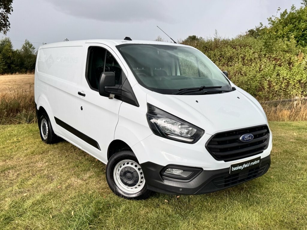 Ford Transit Custom 2L Leader White
