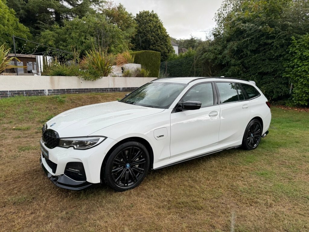BMW 3 Series 2L M Sport White #4