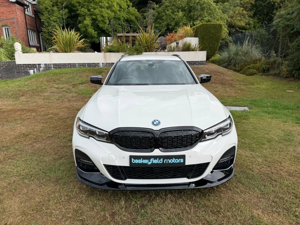 BMW 3 Series 2L M Sport White #2