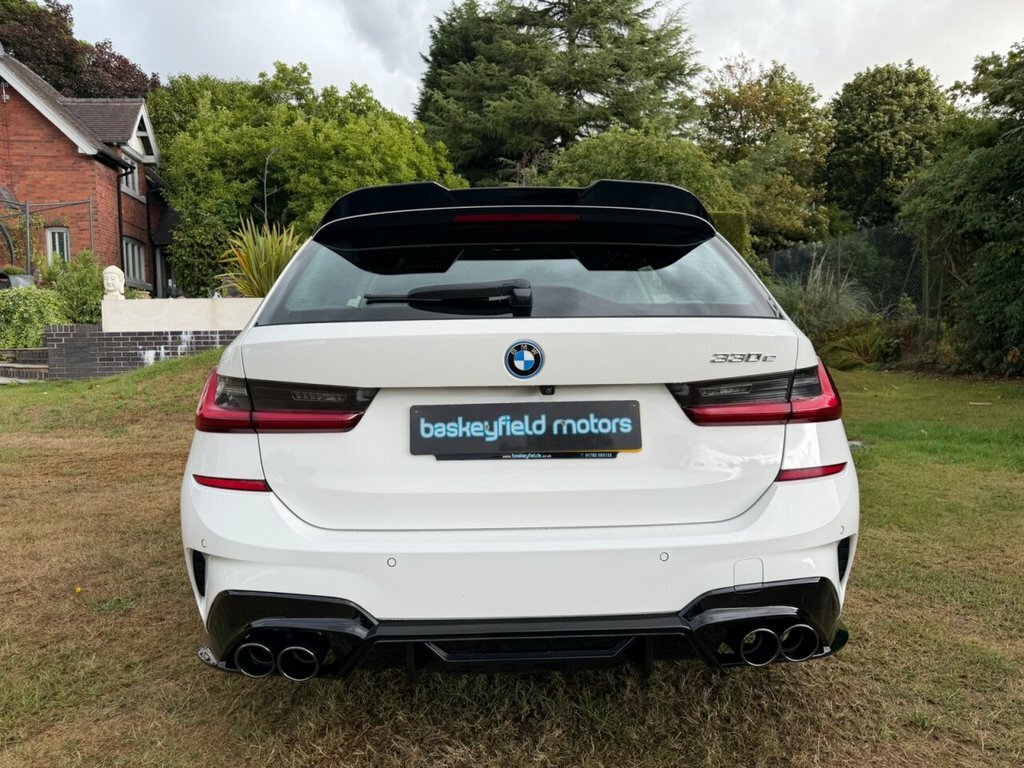 BMW 3 Series 2L M Sport White #3