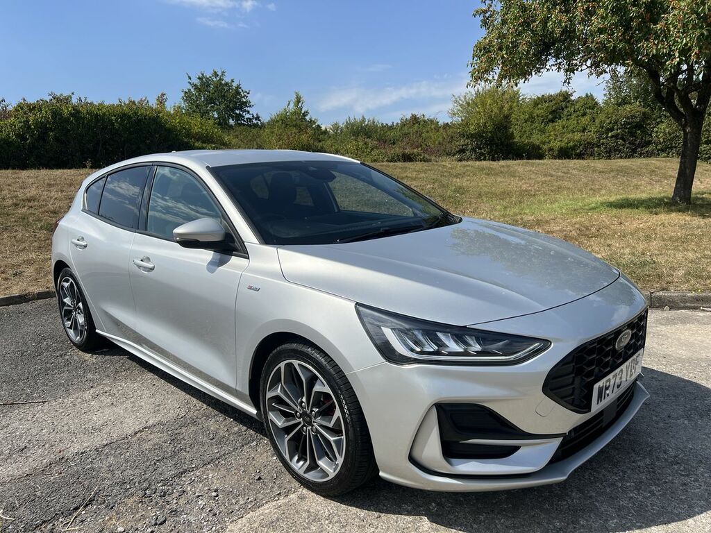 Ford Focus St-line X Silver