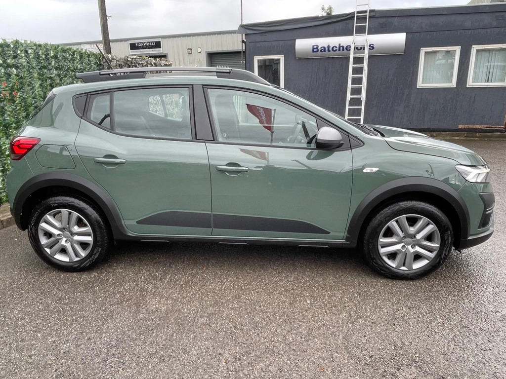 Dacia Sandero Stepway 1.0 Tce Expression Euro 6 Ss SW23NVX Green #6