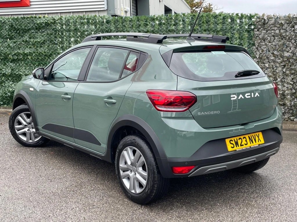 Dacia Sandero Stepway 1.0 Tce Expression Euro 6 Ss SW23NVX Green #3
