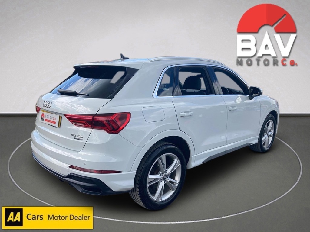 Audi Q3 Tdi S Line VO19BDV White #3