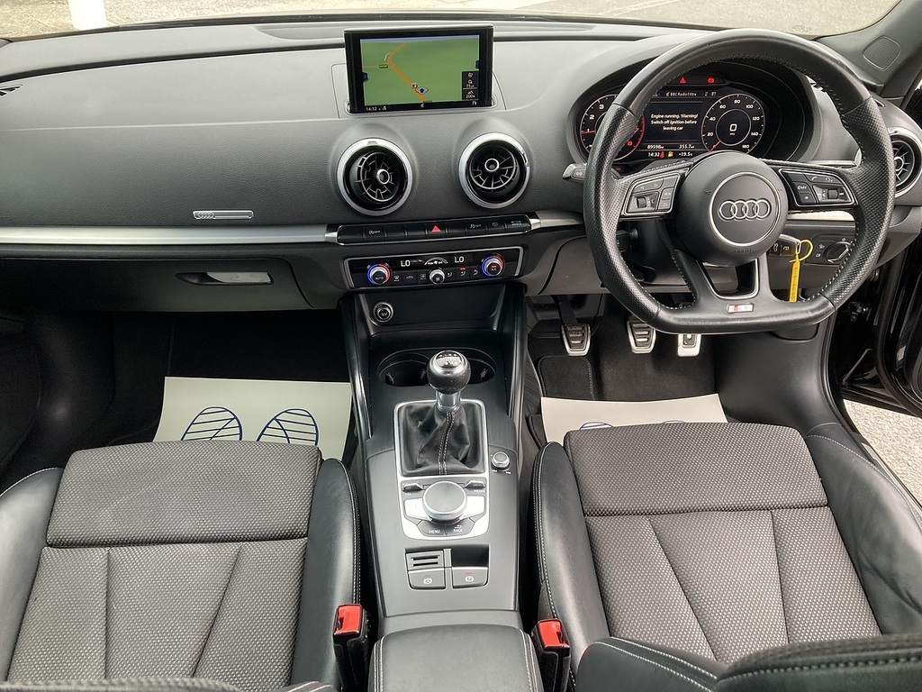 Audi A3 Tfsi Cod S Line FP68YNW Black #6