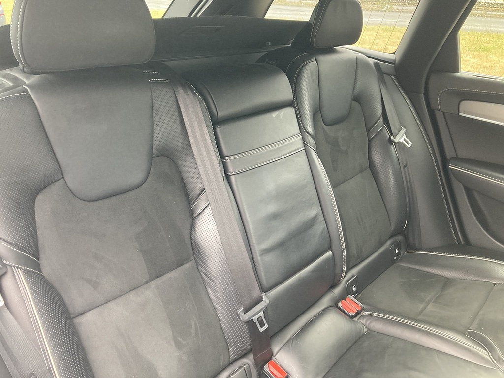 Volvo V90 D4 R-design Blue #4