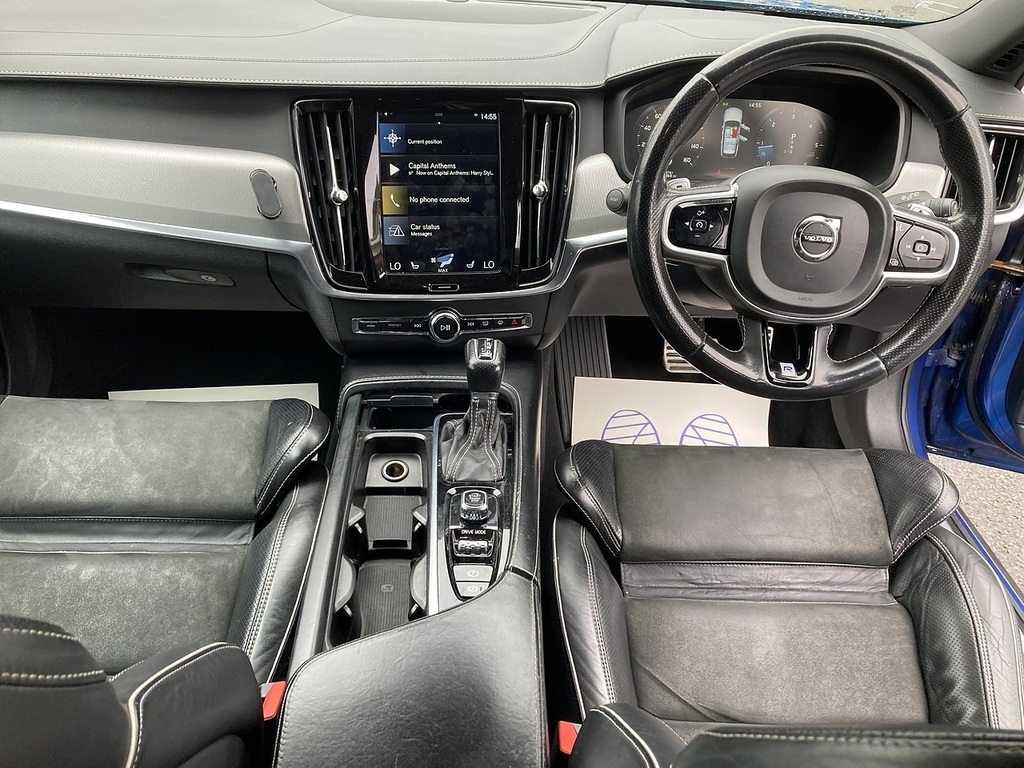 Volvo V90 D4 R-design Blue #6