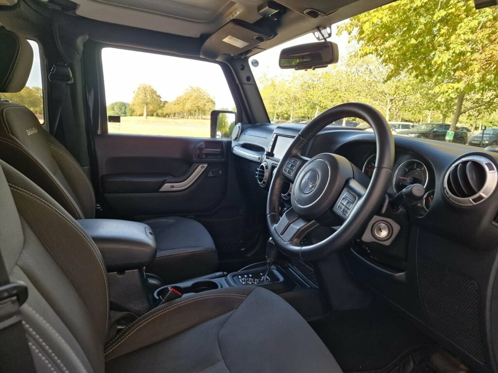 Jeep Wrangler 2.8 Crd Night Eagle Purple #24
