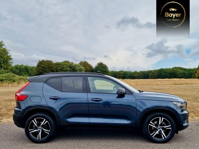 Volvo XC40 T3 R-design Suv NA22KKT Blue #2