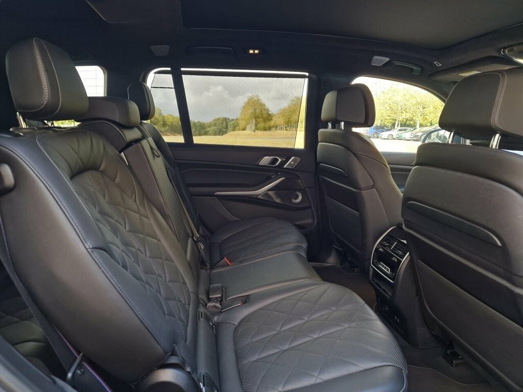 BMW X7 Automatic Green #31