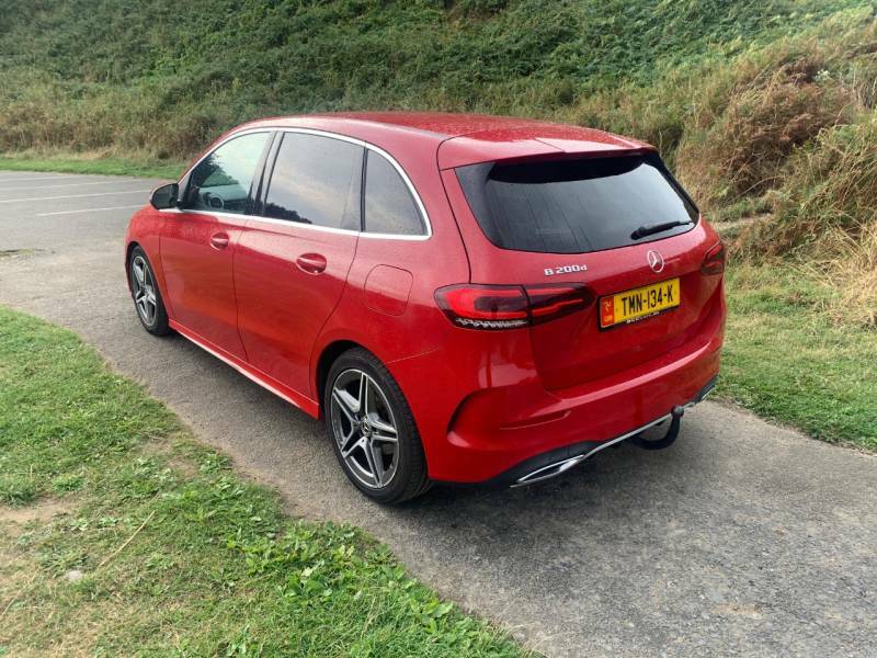 Mercedes-Benz B Class B200d Amg Line Red #5