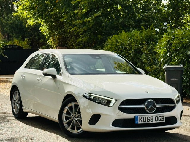 Mercedes-Benz A Class 1.3 A200 Sport Hatchback 7G-dct Euro 6 White #2