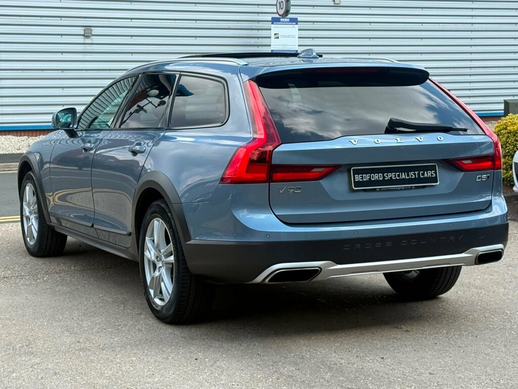 Volvo V90 Cross Country Cross Country 2.0 D5 Powerpulse Pro Estate Die Blue #5
