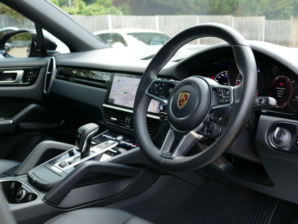 Porsche Cayenne 3.0T V6 Tiptronics 4Wd Euro 6 Ss SO19UNS Black #3