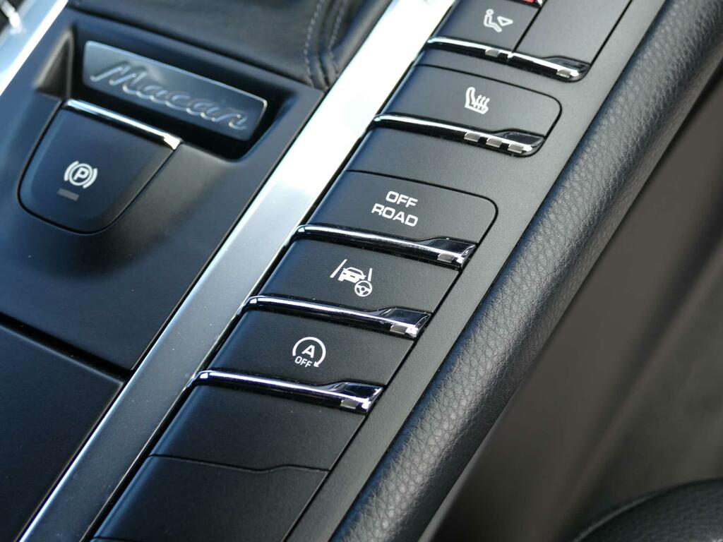Porsche Macan D S Pdk  #30
