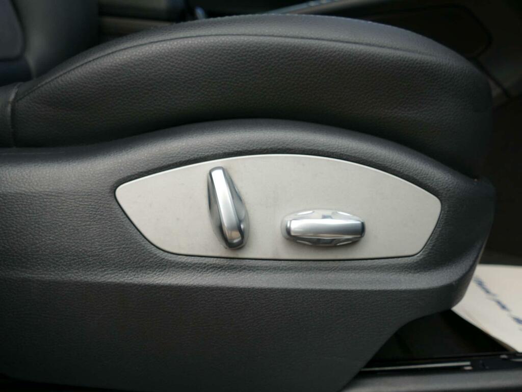 Porsche Macan D S Pdk  #20