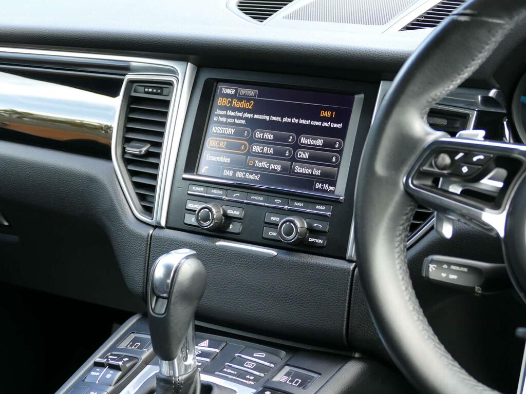 Porsche Macan D S Pdk  #17